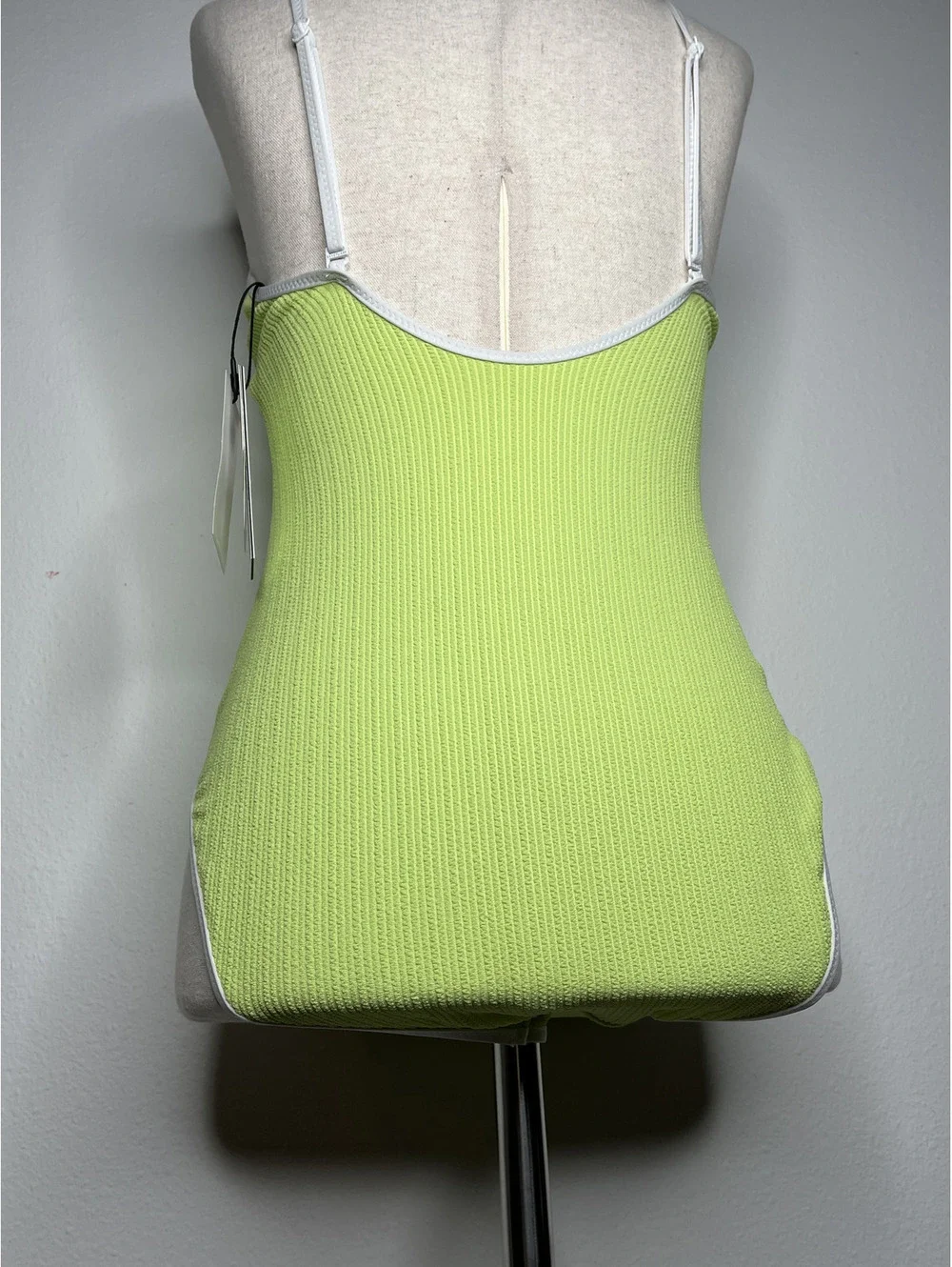 NWT Sanctuary Women's Green/Daquiri One-Piece Swimsuit Size Medium - Picture 8 of 10